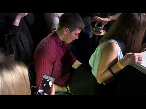 ❤️ Ngono ya kweli katika kilabu cha usiku cha Urusi. Msichana wa miaka 18 wa Kirusi kwenye njia ya haja kubwa na uke alijifunga kwenye klabu ya usiku kwenye ponografia sw.watchhentai.ru ❌